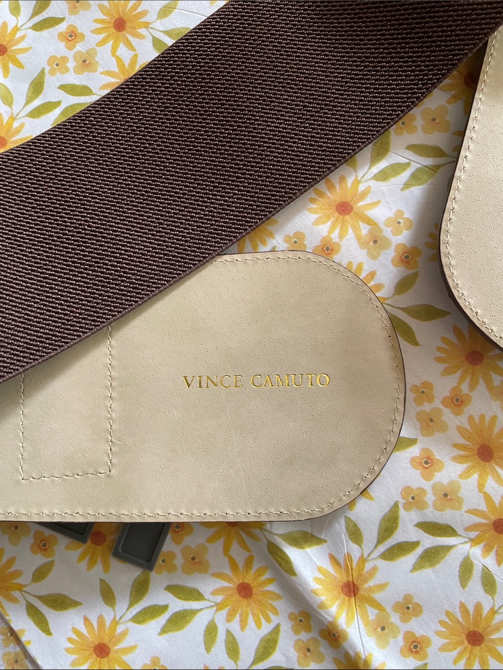 Vince Camuto Wide Brown STRETCH Belt with Gold Buckle - Picture 12 of 14
